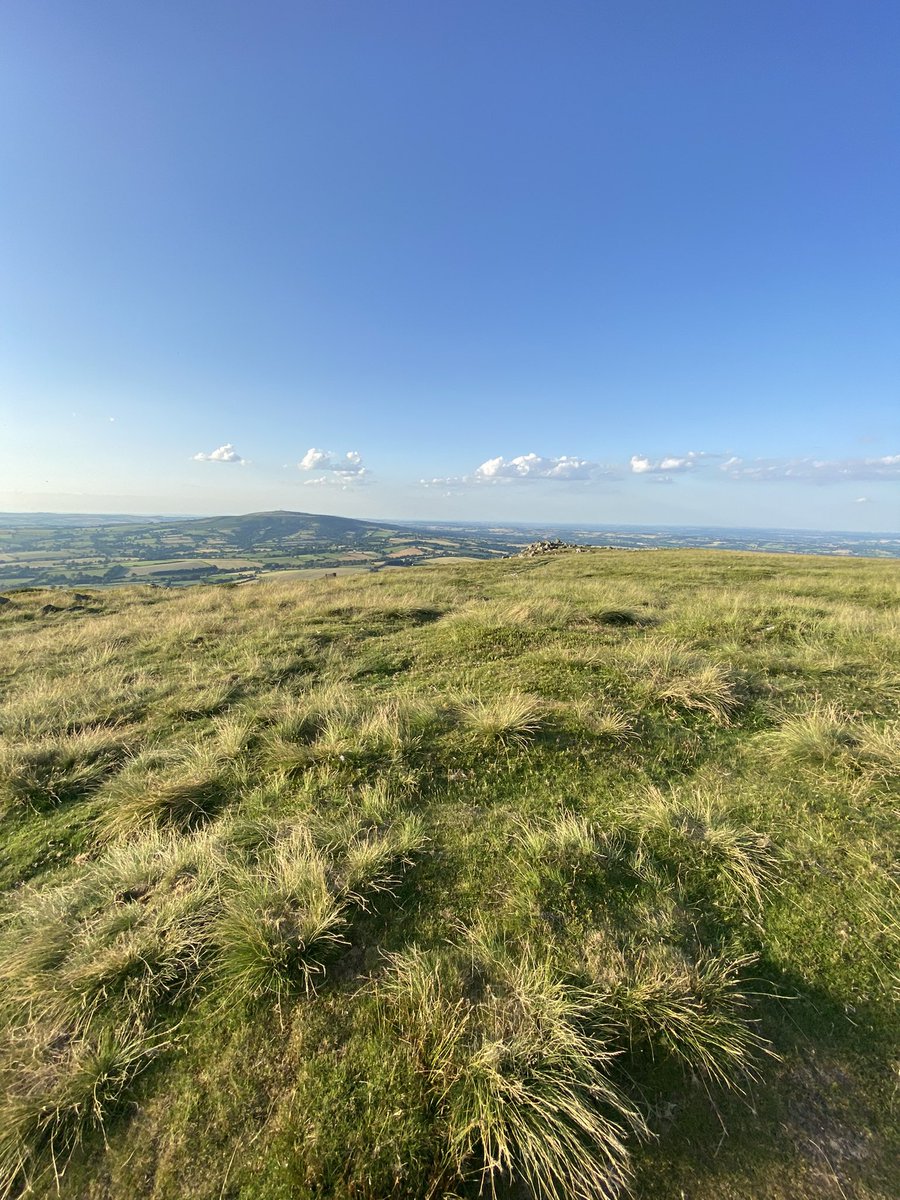⭐️Calling farmers/landowners⭐️ As part of my final year <a href="/HarperAdamsUni/">Harper Adams University</a> , I am exploring #farmer and landowner perceptions of Natural Capital and barriers to participation in #Agri-environment schemes. I would be grateful if you could complete my survey. 

harper-adams.onlinesurveys.ac.uk/perceptions-of…