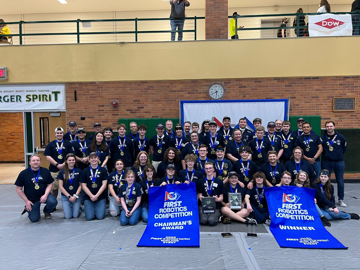 frcteam5712's tweet photo. First Place. Undefeated. Chairman’s. Gray Matter did it all this weekend! Thank you to everyone who put in the time and money to get this team to where it is. #GoGrayMatter #morethanrobots https://t.co/GBfGwxF2L7
