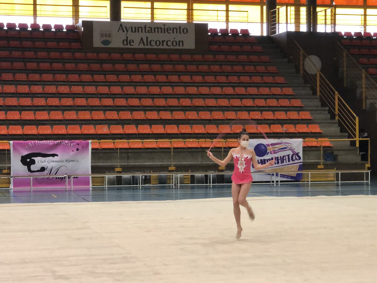 mpretamosa's tweet photo. Esta tarde asistimos a la 2ª Fase del Torneo Gymkhatos Individual No Federadas que organiza organizado por @CDE_Magherit, con la colaboración de @AlcorconDeporte, dando cabida a 90 gimnastas de la @ComunidadMadrid y de Toledo, en el Polideportivo Los Cantos de #Alcorcón https://t.co/h1vcQNlvvA