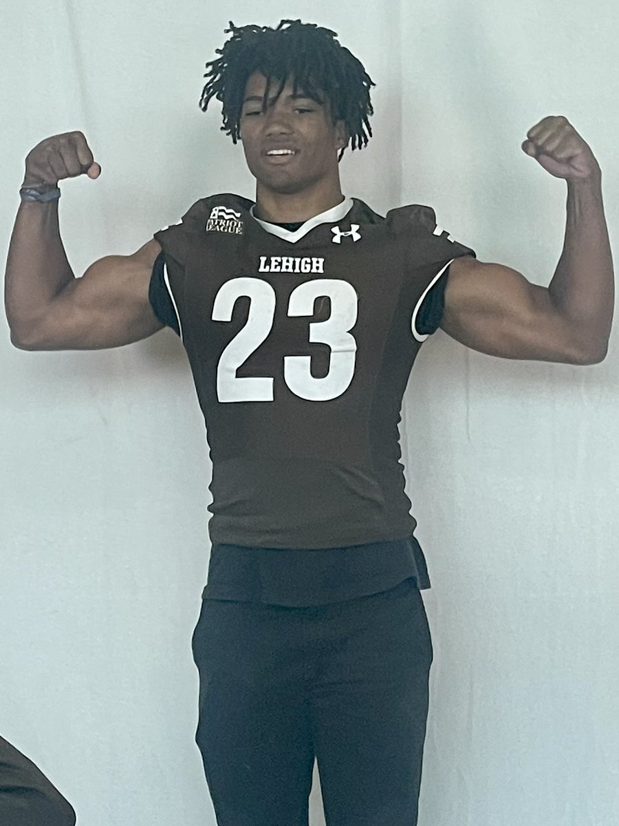 Had a great junior day <a href="/LehighFootball/">Lehigh Football</a>! Really enjoyed learning about the program @CoachAllenLU Thank you <a href="/jacksonwiles2/">Jackson Wiles</a> for the amazing campus tour.<a href="/CoachRoachLJ/">Tyler Roach</a>