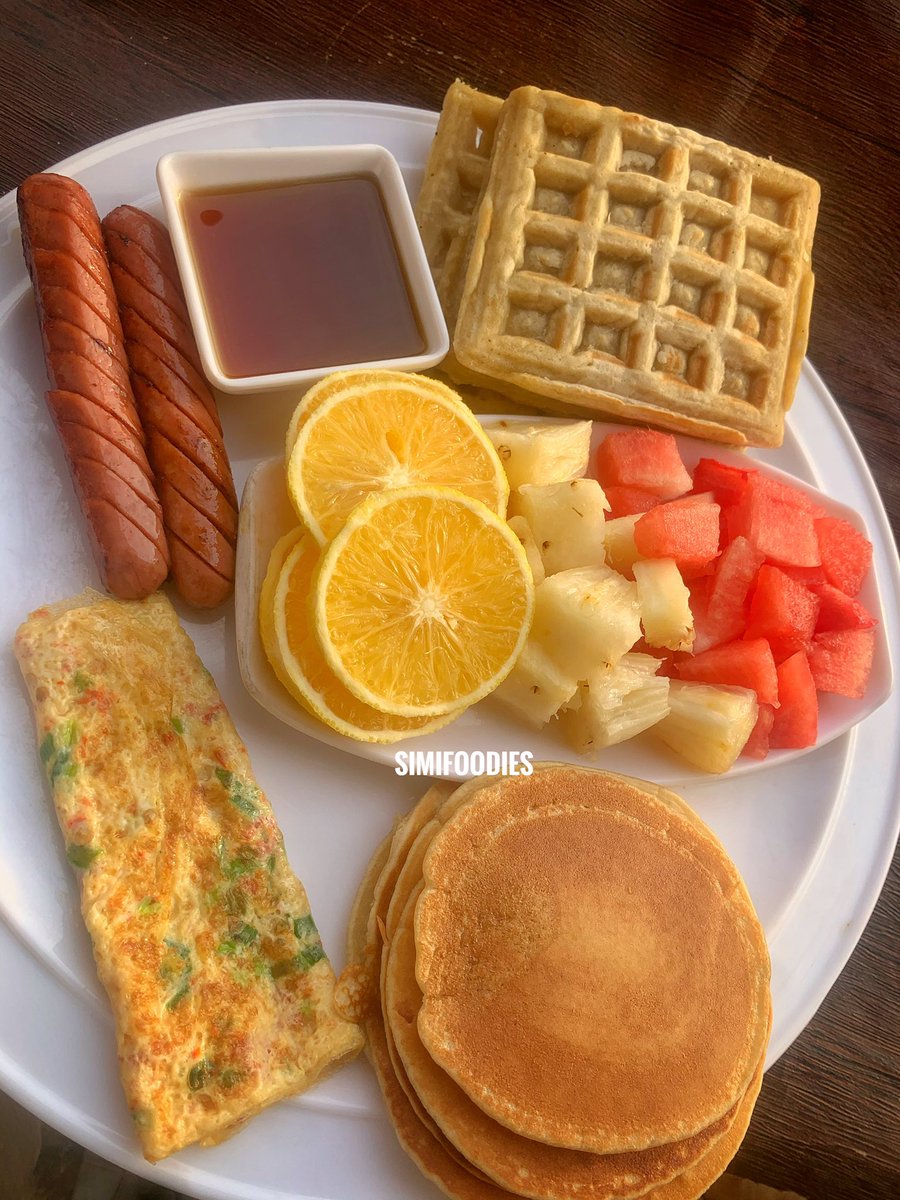 SisiSimifoodies's tweet photo. This coming new week!The best thing you could do for yourself 🤭is to buy your food from our kitchen😊and I assure you, you will always want to come back to have more 🤝

Patronize @Simifoodies this week. Send a Dm /Click link on Bio,we deliver anywhere in Lagos https://t.co/4LCTkY87Lo