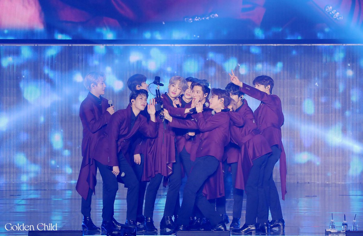 daeyoonthinker's tweet photo. wherever you’ll be, we’ll aways be here and we’ll be proud of you, our leader! 🥺💝

Waiting for the DAE that YEOL return! 
#YeolAlwaysBeOurLeader
 #GoldenChild #골든차일드 @GoldenChild @Hi_Goldenness https://t.co/beqcRm0fno