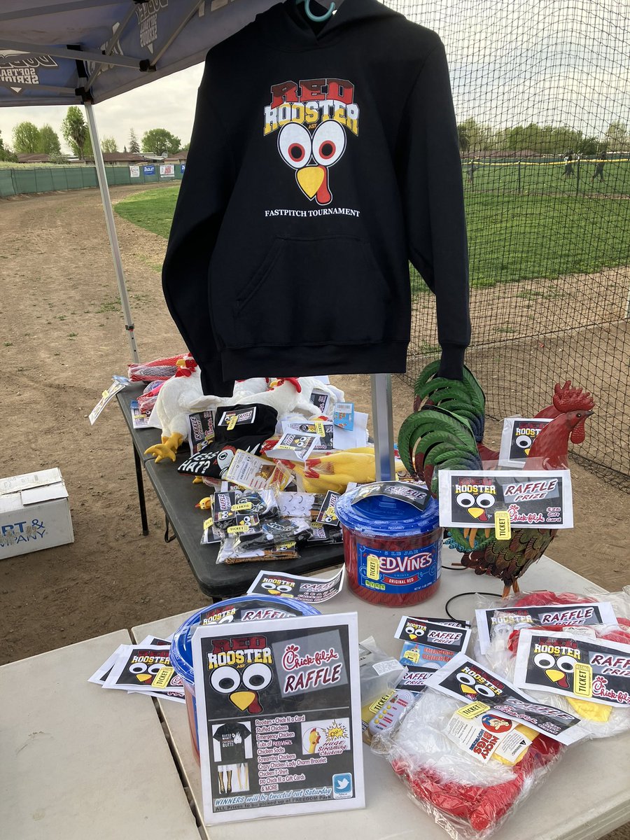 SoftballEvents's tweet image. Remember to pick up your prizes at Freedom Park