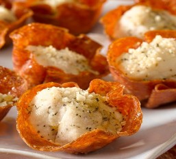 CallaSlimspa's tweet photo. Follow us at https://t.co/nFI9iRuI5J for this delicious Pepperoni Parmesan Chicken Bite Recipe!
#recipes #snacks #nocheatmeals #sundayfunday #healthyfood #funfood #eatthisnotthat #slimmingworld #weightlossgoals #medicalweightloss #loseweight https://t.co/0CUfRjLDqx