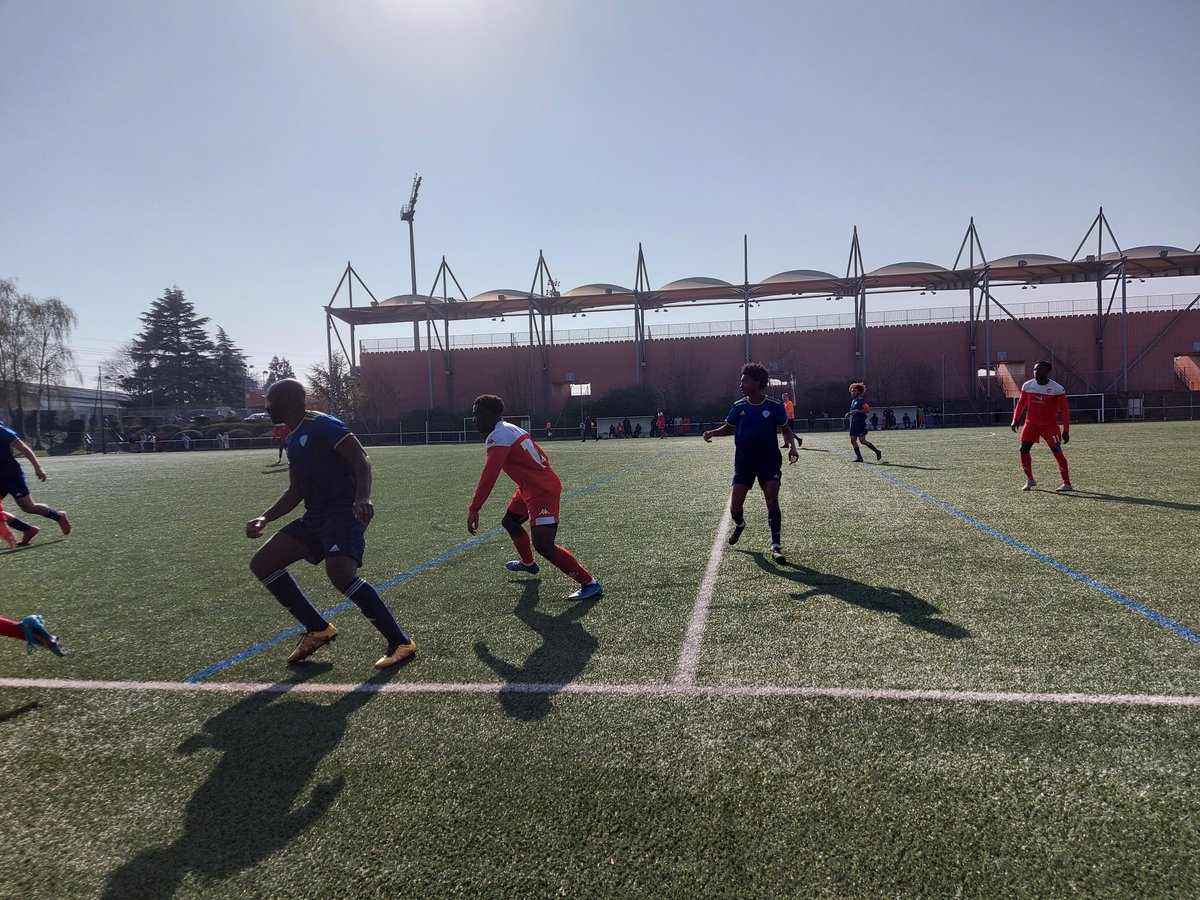 uscreteil1936's tweet photo. ◾ Sur l'annexe de Duvauchelle, les Seniors C n'ont pu faire mieux qu'un match nul 1-1 contre l'AC Paris 15, dans le cadre du championnat de Régional 2.

⚽ Alexandre Pereira a ouvert le score d'une merveille de poteau rentrant.
#AllezCreteil https://t.co/feEFSNUzvP