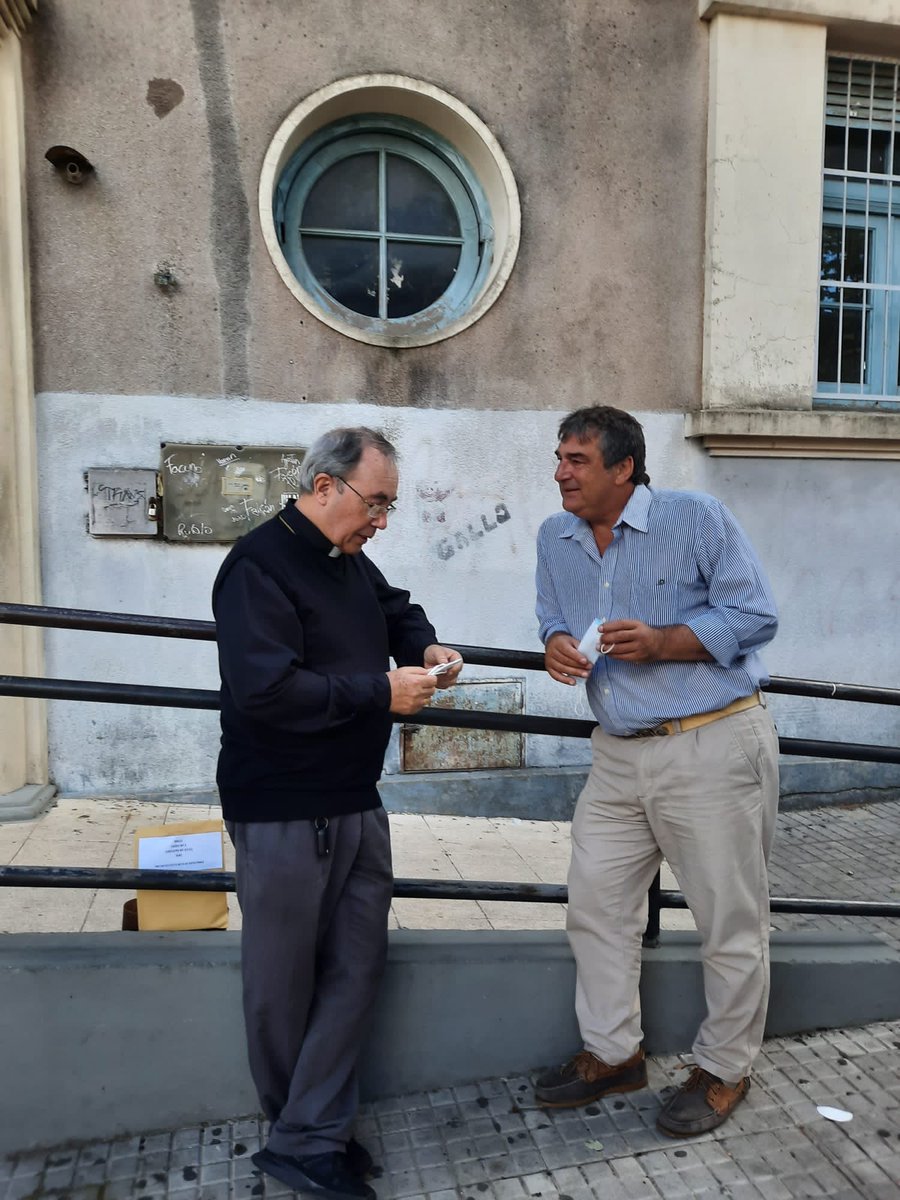 sergiobotana's tweet photo. Esas cosas lindas…el reencuentro con un amigazo como Monseñor Bodeant…siempre Presente entre nosotros!!! https://t.co/FXHX0Qfl1J