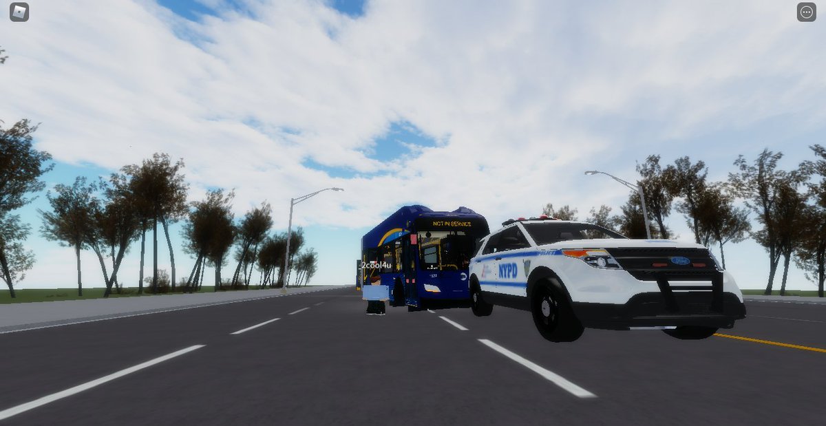 Intex12_09's tweet photo. Uptown JG Depot B35 To Sunset Pk Crashed Luckily No One Died.
It Ws Just The Wheel.
It Did Hit with  An Cop Car.
No Charges So Fav.
The Reason Was the Cop The Hit The Bus.
MTA_NYCT News GoodNight. https://t.co/GVHUbu0GmK