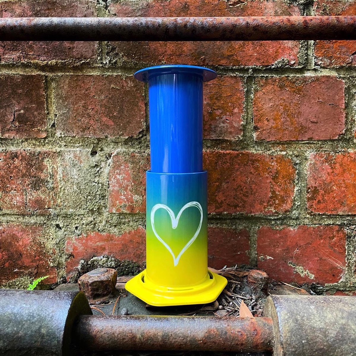 AeroPress's tweet image. Global custom AeroPress raffle for Ukraine fundraiser with all proceeds going to SCA Ukraine 🇺🇦 Click here to buy tickets:

globalcalibration.coffee/store/p83/Raff…