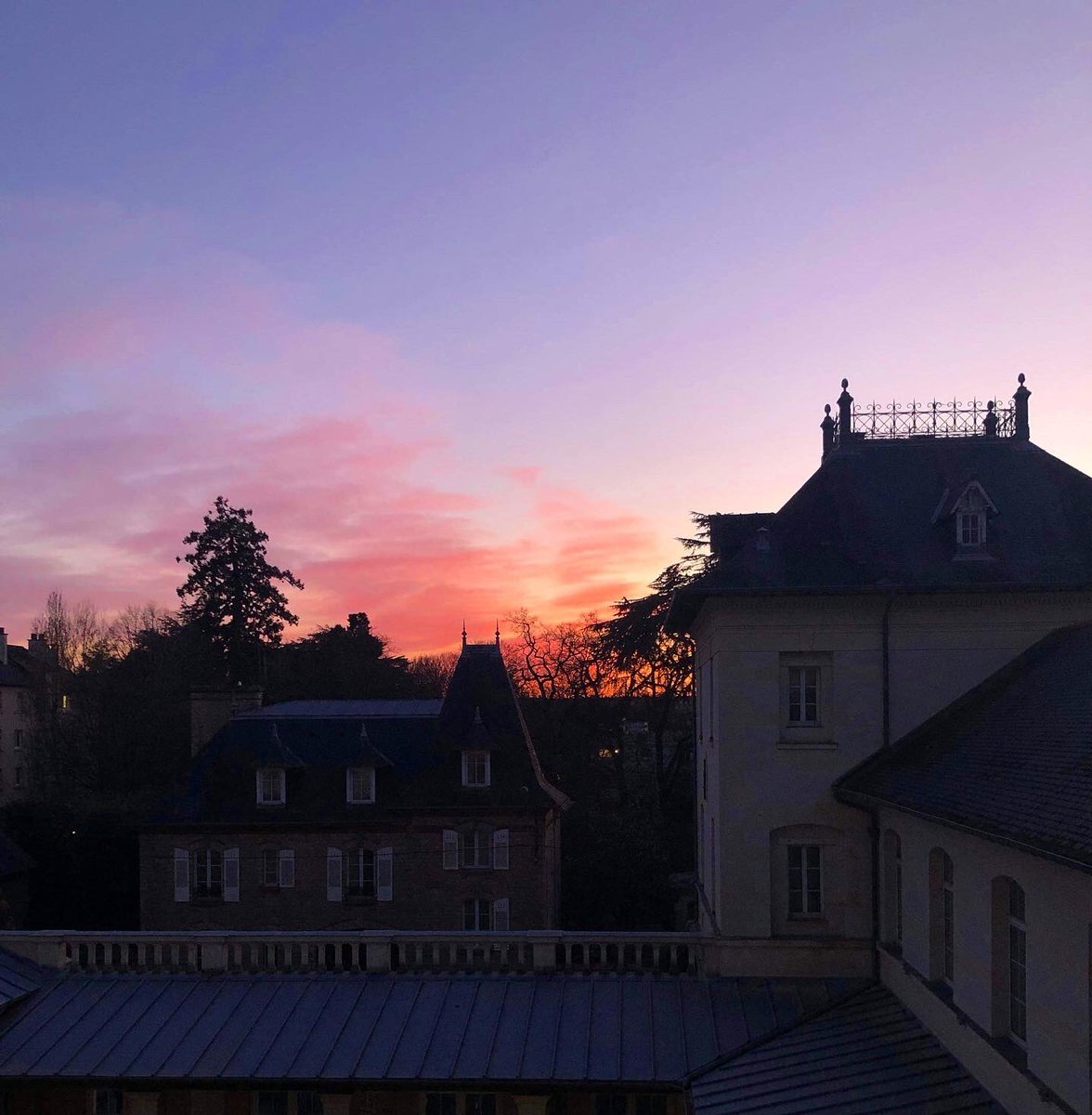 ysegoria's tweet photo. Yse tenait à vous remercier pour cette première édition de notre festival culturel !

Un grand merci aux artistes, aux techniciens, aux bénévoles, aux spectateurs ainsi qu’à la sécurité pour avoir fait vivre le cloître de cette façon ! 

Voici quelques photos du vendredi. https://t.co/pk2YNIsmp1