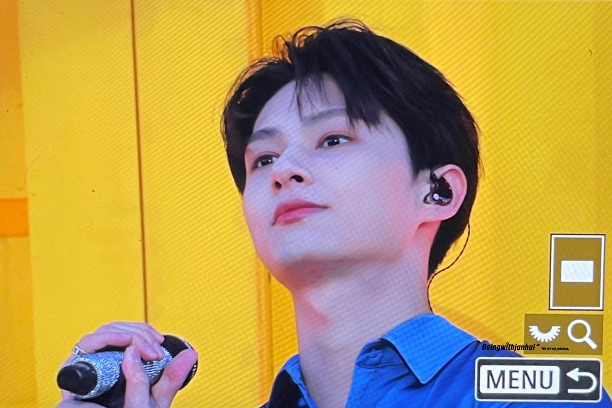 Being with junhui tweet media