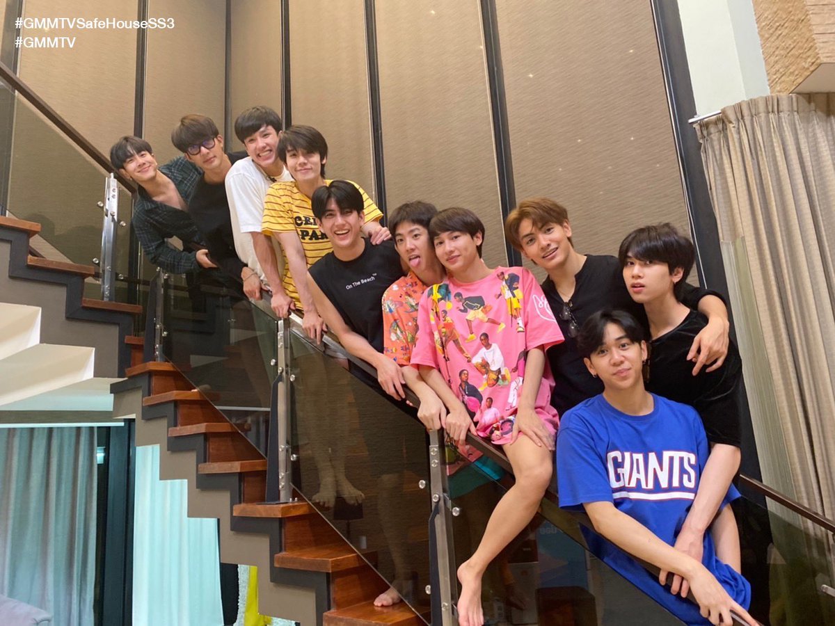dm00s's tweet photo. #GMMTVSafeHouseSS3D7 รักอะไม่รู้จะพูดไรแล้ว มันมีความสุขมากๆ <333💙💛💚 https://t.co/Mvqm0UKlj8