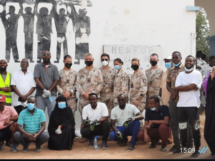 SOSenvironnem's tweet photo. Lorsque l'envie et le bénévolat s'associent, le résultat est évident. Grand remerciement à la base Italienne. https://t.co/N8NHaSehNx