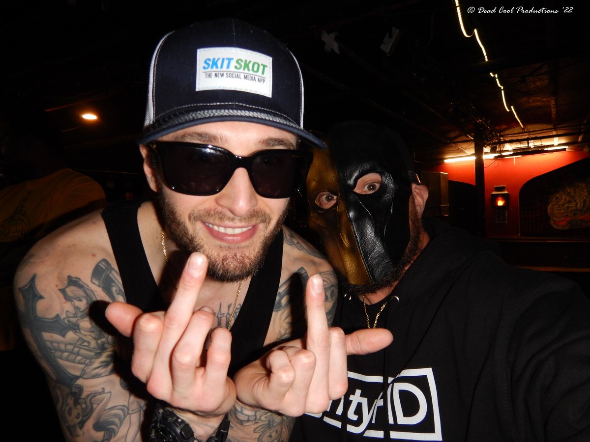 DeadCool72's tweet photo. @ChrisWebby doesn't disappoint! 🔥🔥🔥 show Friday night!! When I say #MaskUp it isn't a mandate! Maskin' since 2016 https://t.co/bE7DCbz8fn