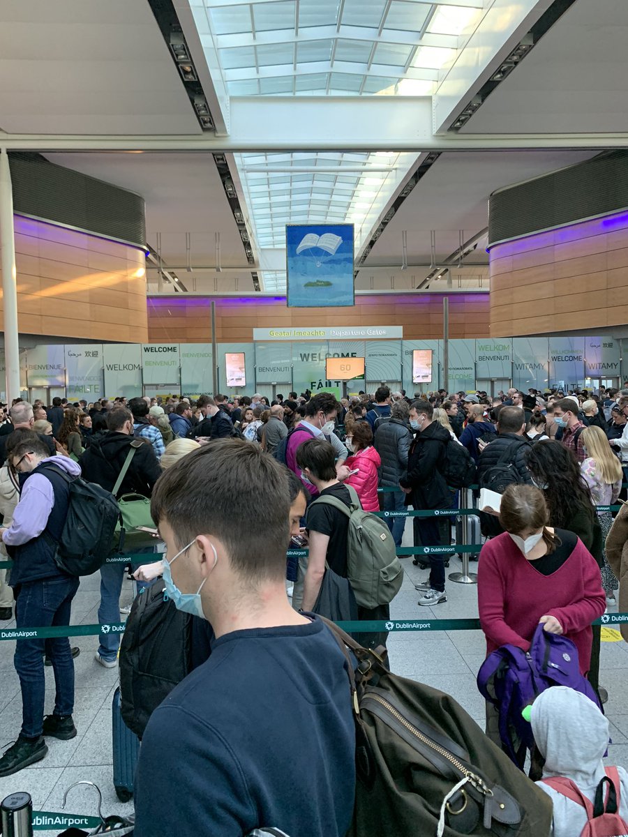 paulfpower's tweet photo. @DublinAirport 60min+ queue to get through security! DAA should be embarrassed https://t.co/0D2GCUiZl4
