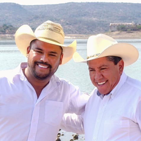 Mis más sinceras felicitaciones Sr. Gobernador <a href="/DavidMonrealA/">David Monreal Ávila</a> hoy en su cumpleaños. Pido a Dios que le siga brindando la salud, la fortaleza y el temple necesarios para sacar adelante a Zacatecas y sus municipios. Reciba un fuerte abrazo desde Tabasco.