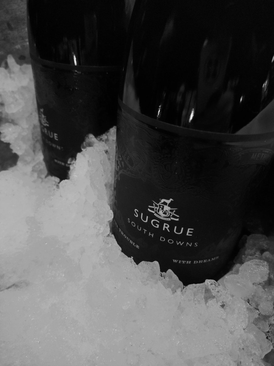 keelyngibbons's tweet photo. Sugrue South Downs Sparkling! 

#HNTasting #SugrueSouthDowns #EnglishSparklingWine https://t.co/xfrb1b3Htw