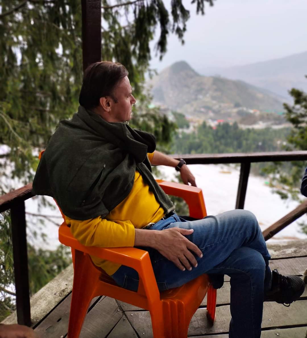 shahidrahim's tweet photo. Malam Jabba - SWAT.
Some quiet and refreshing moments away from the Politically Polluted Islamabad.

#quietness #Swat #Malamjaba #chairlift #calmness  #switzerlandofpakistan https://t.co/jHjwoghsMZ