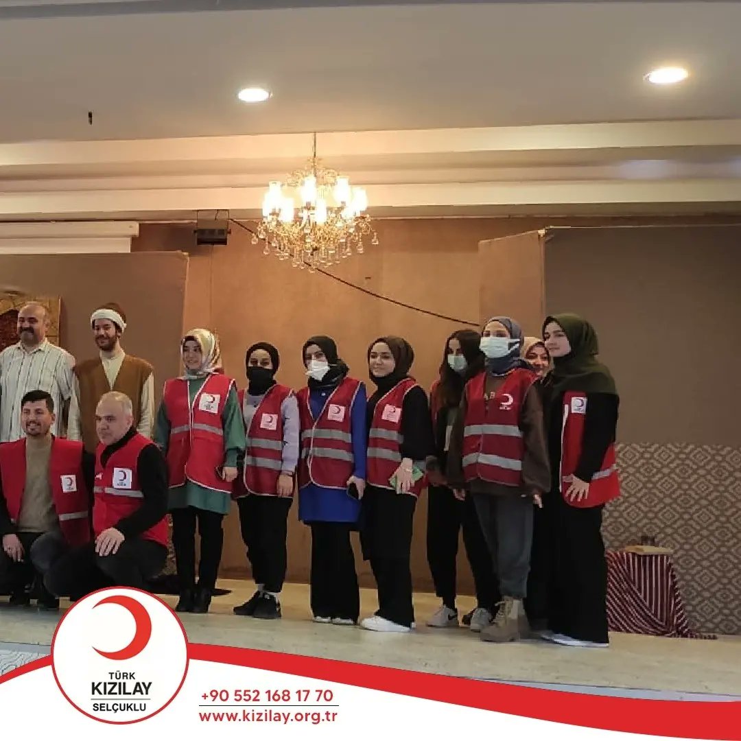 Selcuklu Kizilay olarak, Tiyatro haftasi münasebeti ile Ramazan-ı Şerifi oncesi tum gonullerimizle beraber bol neşeli ve bol kahkahali tiyatro programimizla birlik ve beraberlimizi tazeledik. Cocuk seslerinin ve yuzlerde kalan guzel tatli tebessümler.
<a href="/Kizilay/">Türk Kızılay</a> <a href="/drkerem/">Kerem Kınık</a> <a href="/GivKonya/">Giv Konya</a>