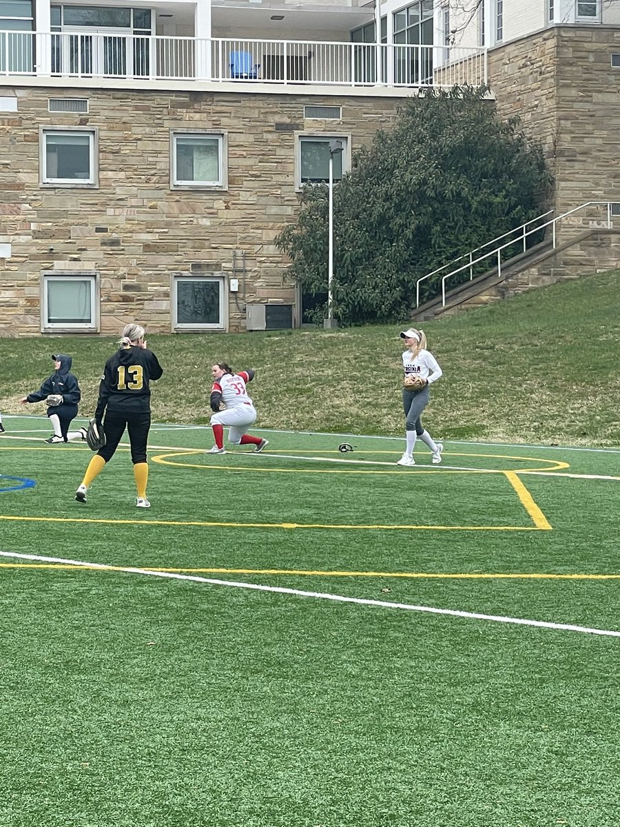 Nice balmy day for a camp. <a href="/LMutter33/">Lainey Mutter</a> is at Marymount today showing what she’s got.
