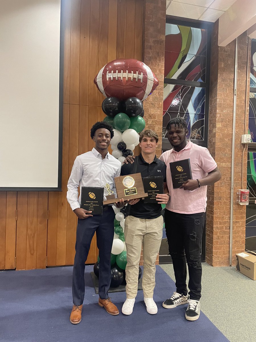 Charlie Decelles tweet media