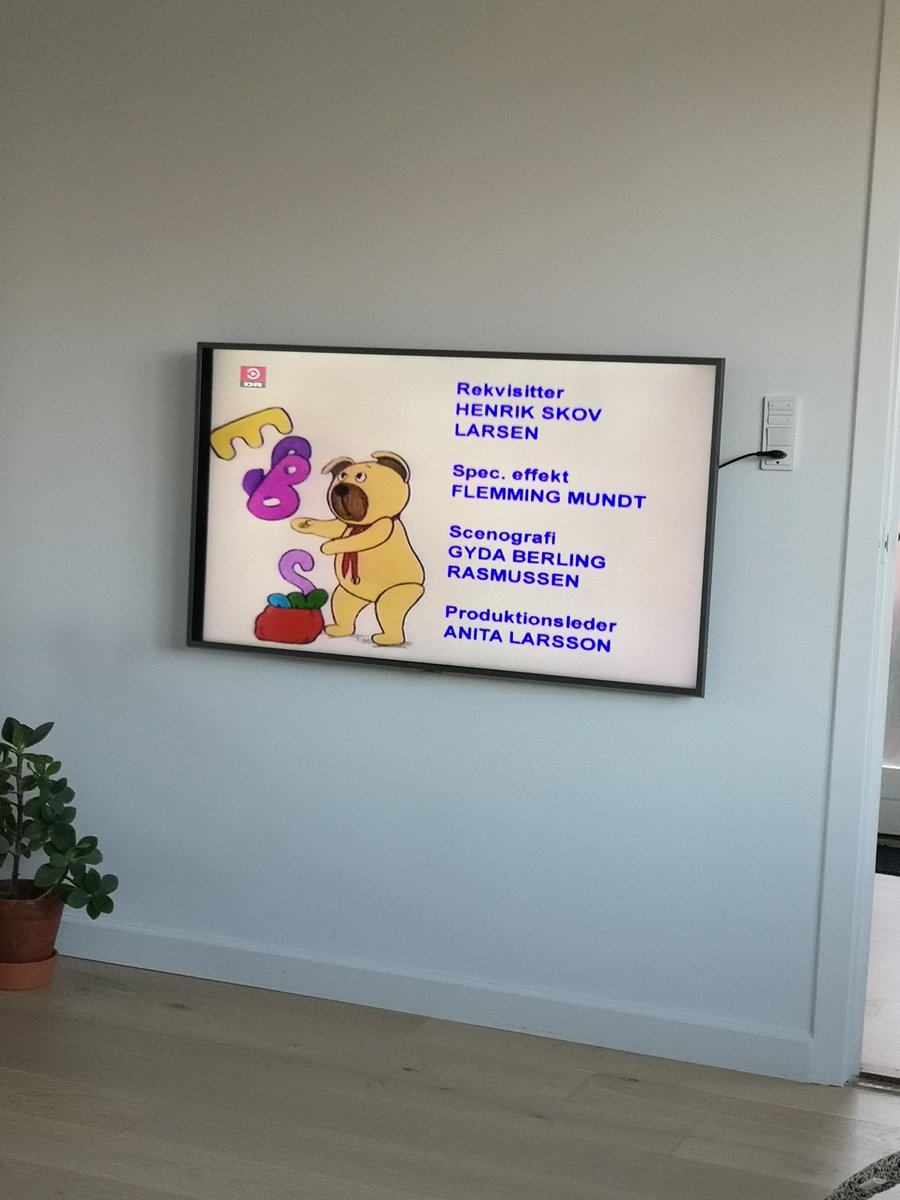 SEjlskov's tweet photo. Jeg er altså ret nysgerrig på, hvad Flemmings job var. 🎬😃 https://t.co/lfWgDV8mkO