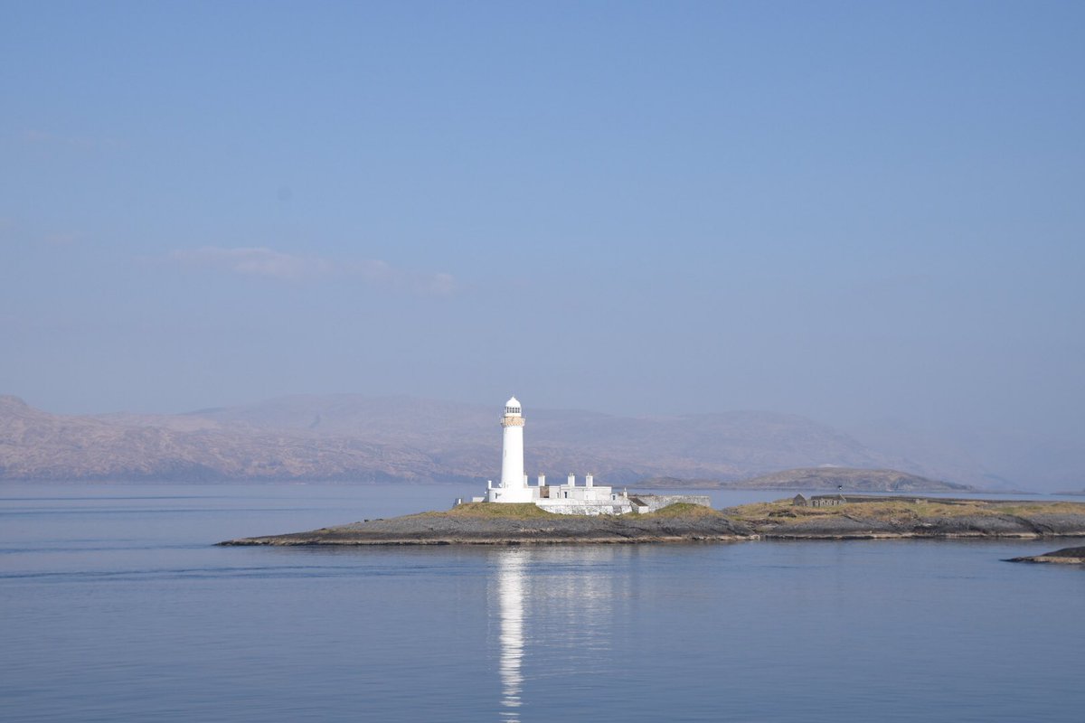 inglis_ali's tweet photo. On route to Mull ⛴🌞what a beautiful day #holidayadventures #isleofmull #lighthouse #scotland #scotlandexplore #nikond3500 #snapbridge #nofilter https://t.co/v4wORQk2xK