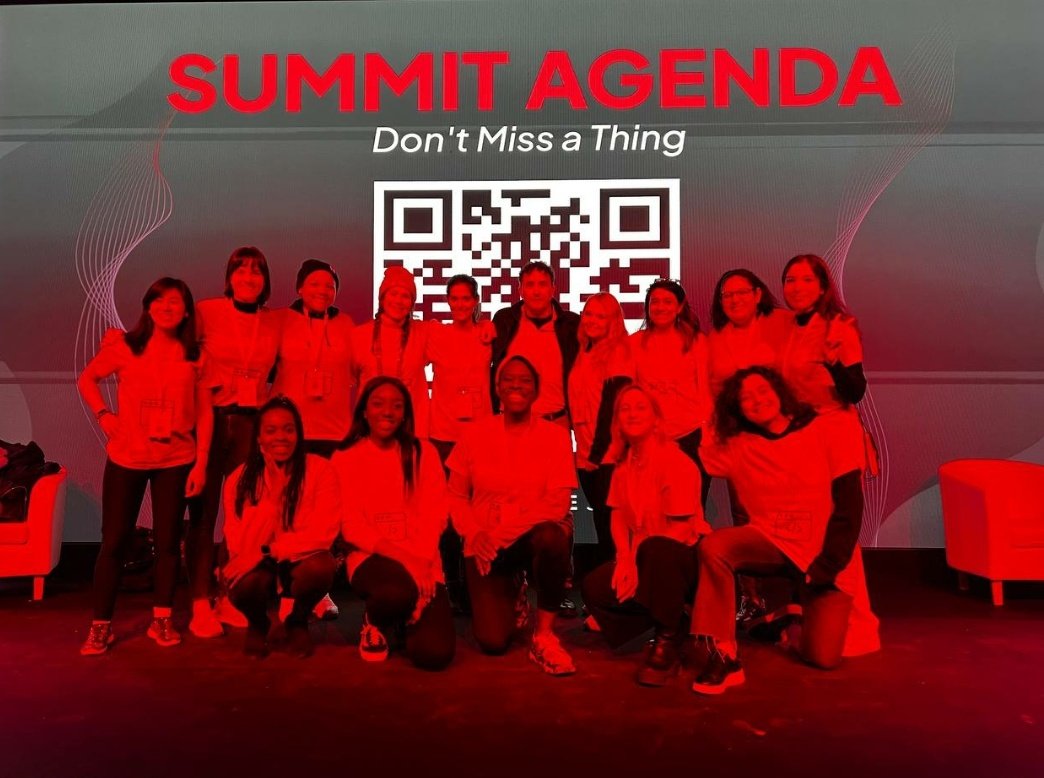 MadhuriRahman's tweet photo. Had an amazing week at Avalanche Summit in Barcelona thanks to @_HerDAO and @avalancheavax ! Congrats to @MatchmeNft on winning a prize in the Hackathon! https://t.co/ezizZ0BVPD