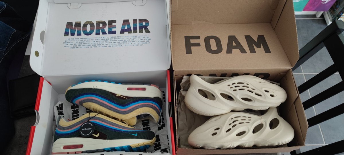 LRB_LoL's tweet photo. Dernier jour pour gagner 1 an de sneakers (5000€[cinq mille] de bon d'achat) en essayant jouant au quizz de @wethenewfr et drip un MAAAAX, moi j'ai pris ça avec même pas le tiers du budget sheeeeeesh 🥶🥶

https://t.co/2xcTK8oc4V

#99Questions #Ad https://t.co/b9wD10fTpu