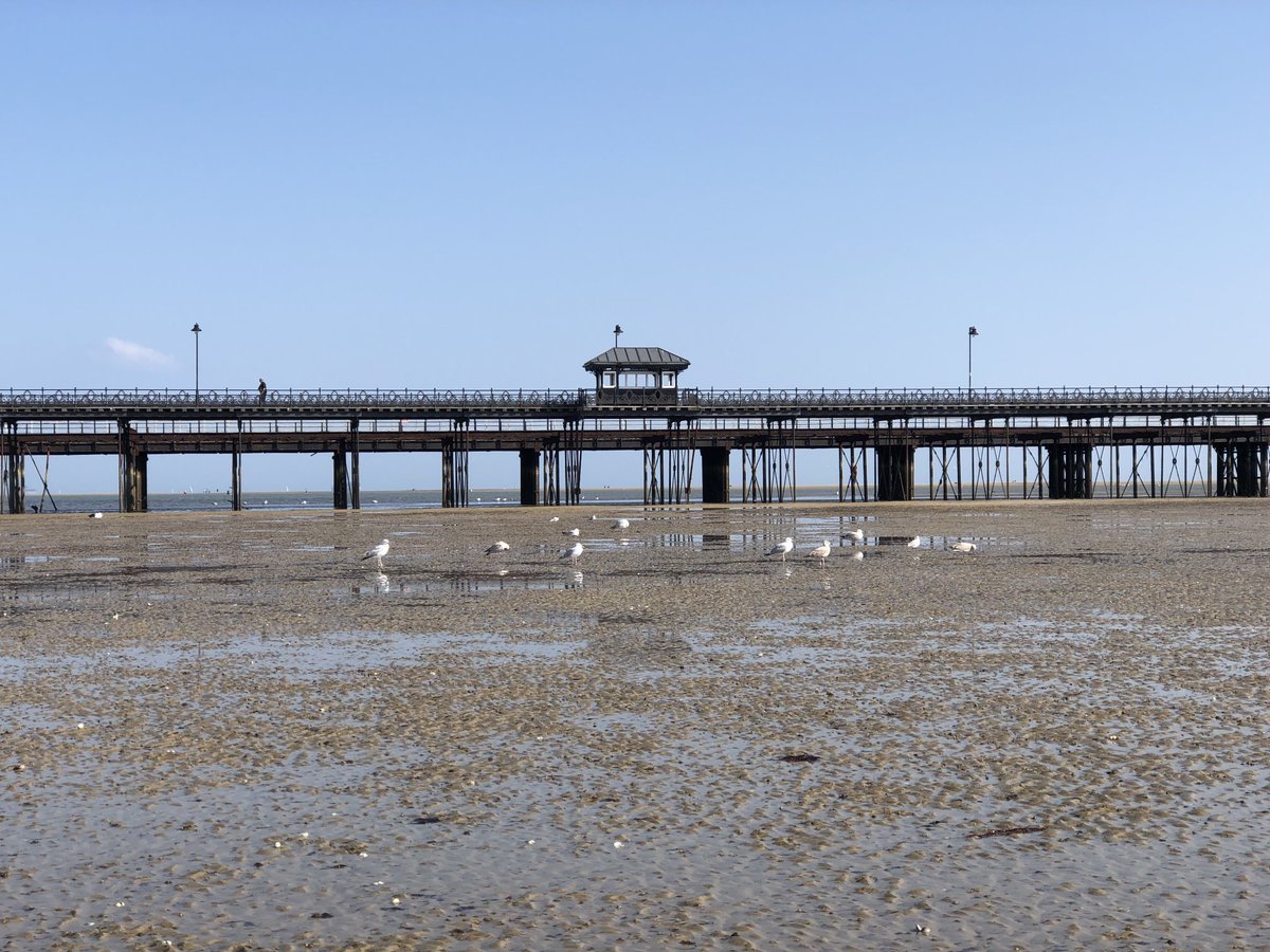 SiriusStar1963's tweet photo. Sunday wander. #Ryde #PlayerBeach #Pier #Wightlink #FastCat #VictoriaofWight #PureIslandHappiness #IOW #home โ๏ธ https://t.co/PPhmwLXTUp