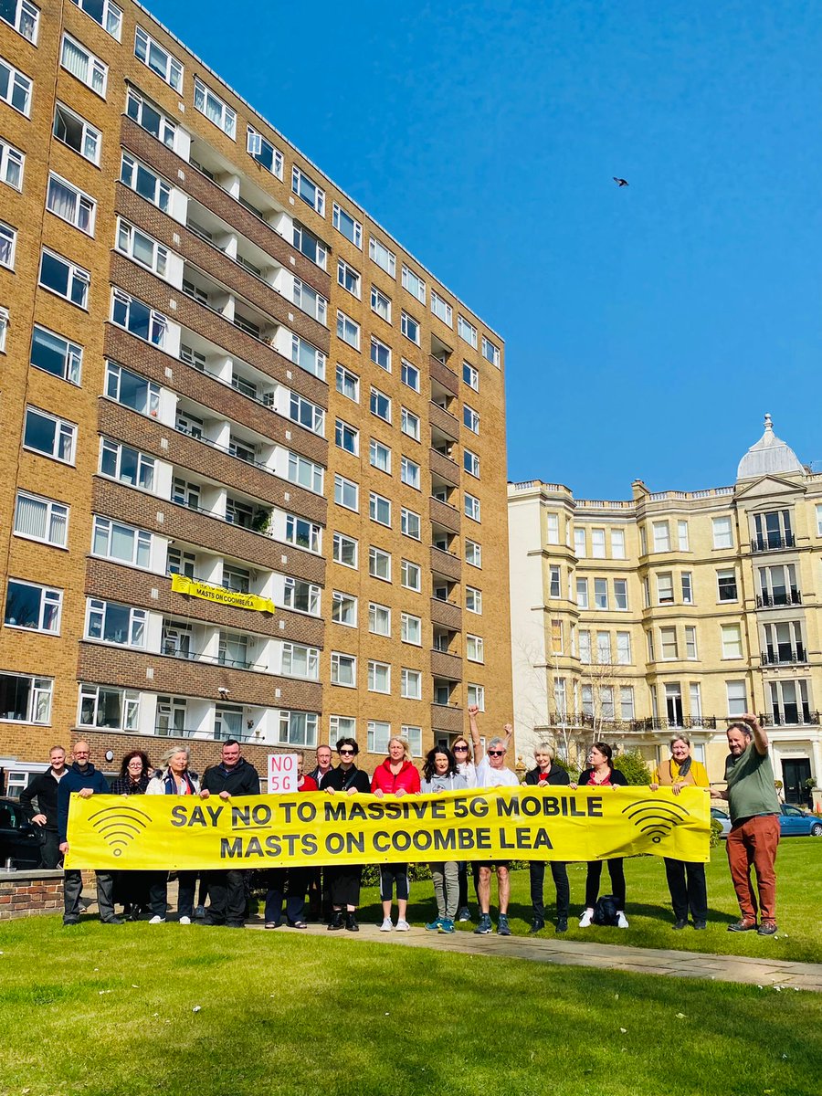 stop5Ghove's tweet photo. Power to the people! #Hove residents show their support for #BHCC's decision to REFUSE planning permission to @ThreeUK @EE who unfortunately won't take a clear no for an answer. However, their planning appeal isn't supported by local leaders @peterkyle @Gary4Hove @samerbagaeen https://t.co/tg7dfyxsPD