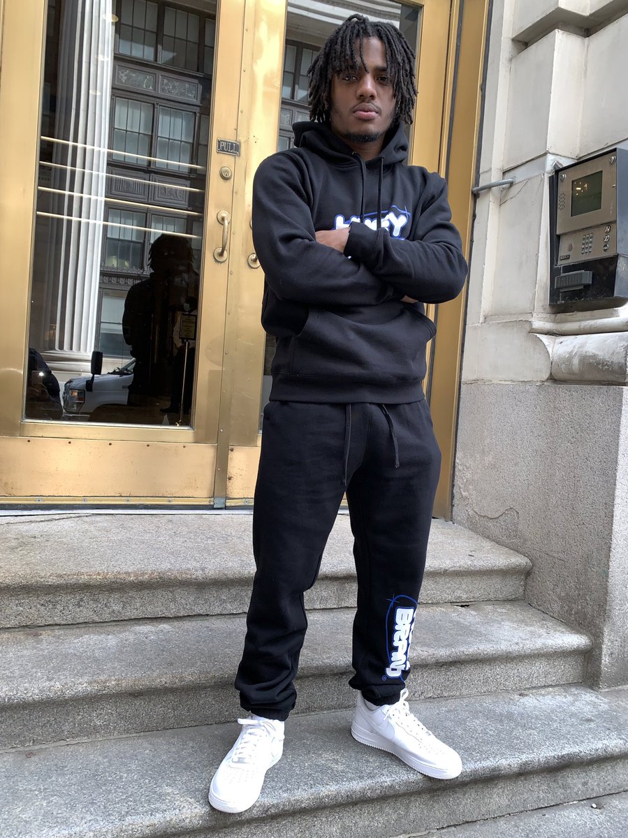 dnice_4eva's tweet photo. Nigga ever see me starving i was prolly fasting 🍽 #freeblock🔓#freemyOGs⛓ https://t.co/E9ozHYtjKS