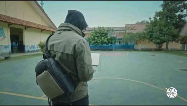 "وأخرجني منها بالستر، وحُسن الذِكر ، وأنت راضٍ عني ياللَّهْ."