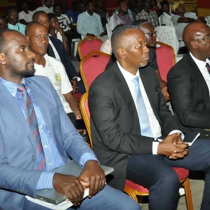 NationalComite's tweet photo. La Fédération Burundaise de Judo a organisé son assemblée générale extra élective. Voici les élus: 
- Président : Valéry Manirakiza
- Vice président : Hassan Hagabimana
- Secrétaire Général : Phocas Mpezindagano
- Trésorière : Liana Inankima
- Judo féminin : Mireille Harerimana.. https://t.co/WtN2O16jOJ