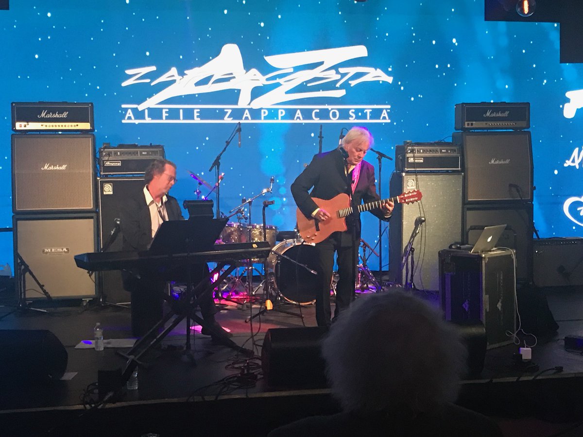 alfiezappacosta's tweet photo. Raising money and awareness for Cancer, last night March 26, 2002!
'Jammin for A Cure' at Production World in Edmonton!
-
#singer #songwriter #performance #cancer #curecancer #productionworld #edmonton https://t.co/LxPxIKHTOd