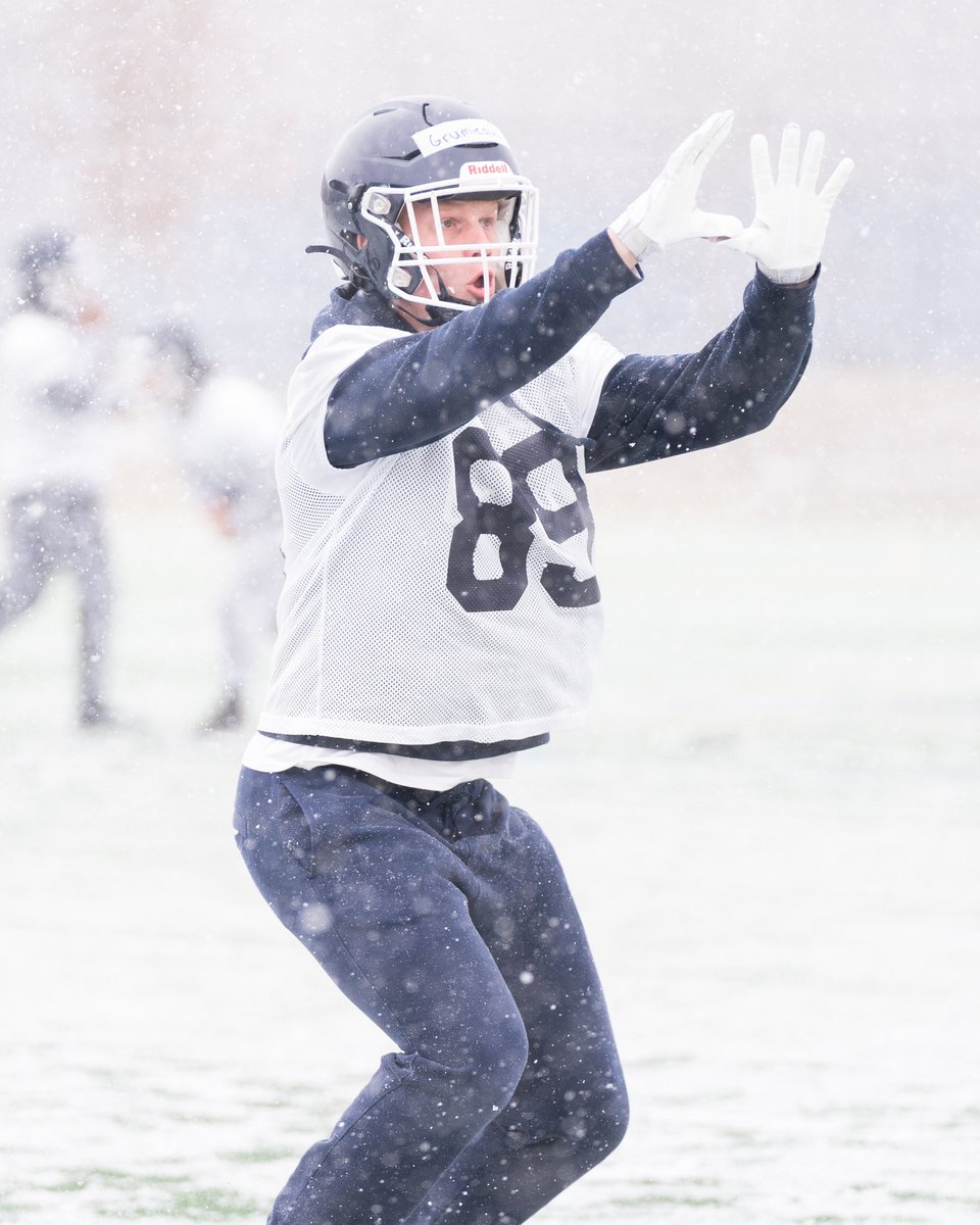 IthacaBomberFB's tweet photo. It’s offical. Spring Ball is back! 

#GoBombers | #OneBeat https://t.co/yW5mN4EyIi