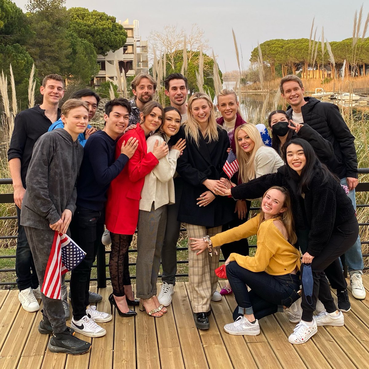 icegirlash's tweet photo. so much love for this team❤️ https://t.co/MTxjFmL4Lx
