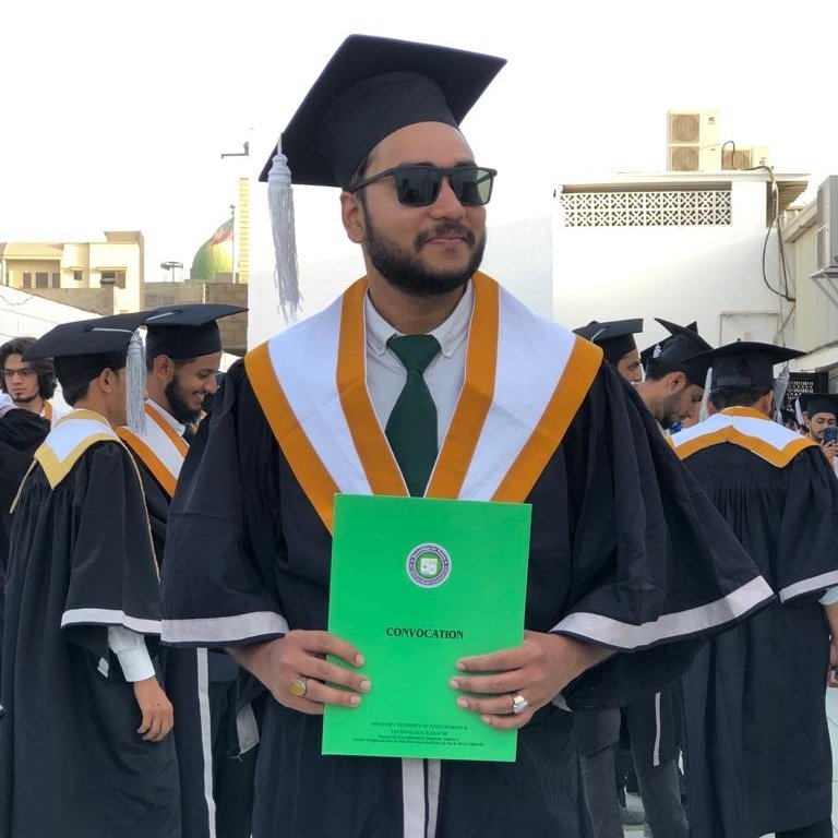 iambaqar's tweet photo. #Graduated
#BatchOf2018
#Convocation2022
#SSUET
#ComputerScience https://t.co/99o2RESRsS