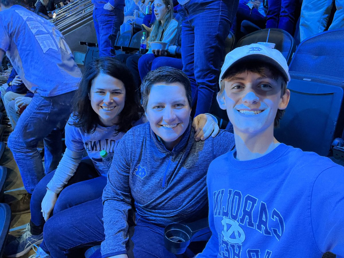 Let’s GO HEELS! Carolina Women’s Golf Alumni representing and Lou! #mmselfie