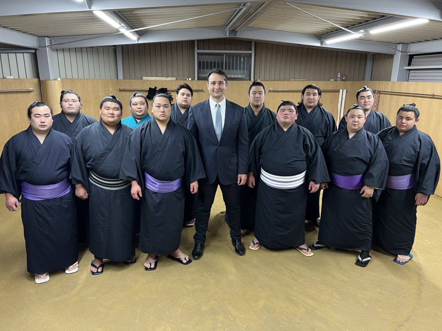 鳴戸部屋 on Twitter