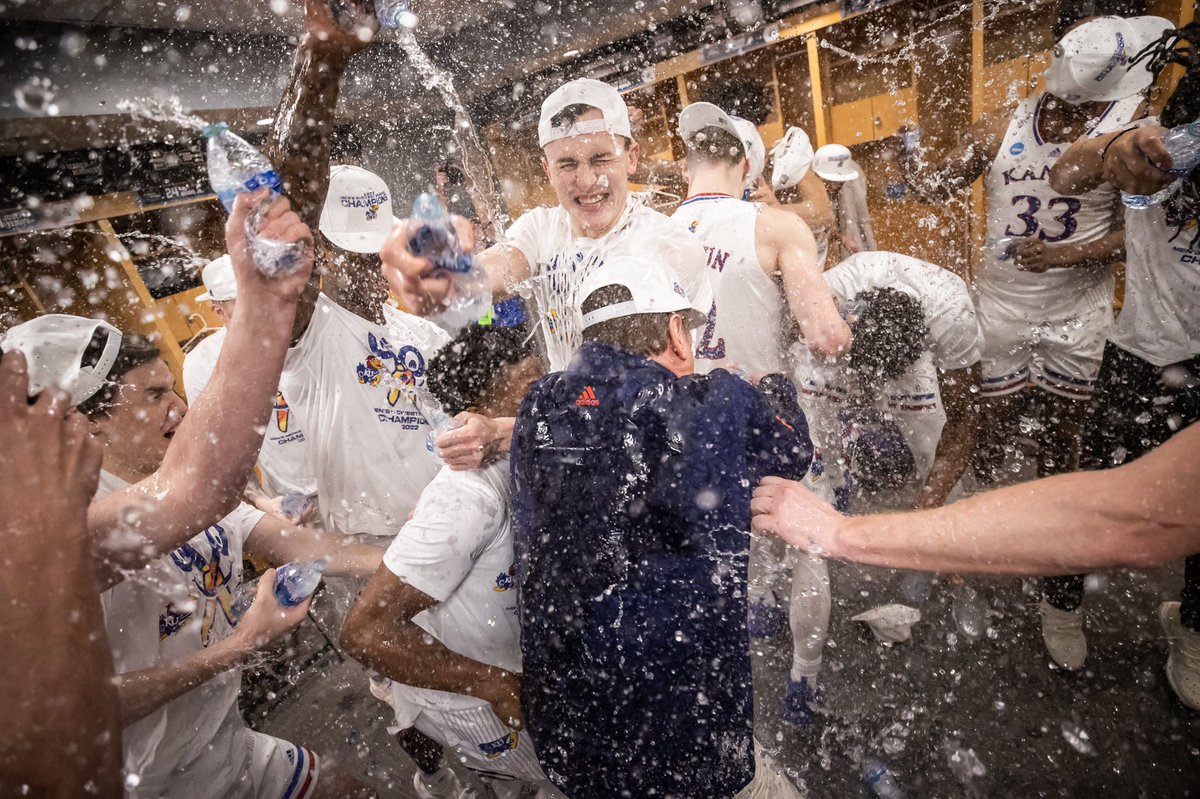 KUHoops's tweet photo. This team. This season.

Best part?

Not. Done. Yet. https://t.co/J3AlZ4FgBQ