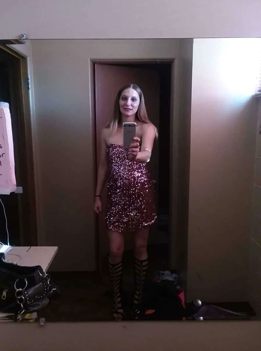 merissa223's tweet photo. Looking cute working https://t.co/loqzql0giq