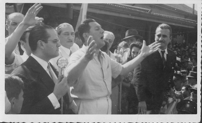 Hay que hablar mucho de las ideas, poco de las cosas y nada de las personas".

#Perón #Peron