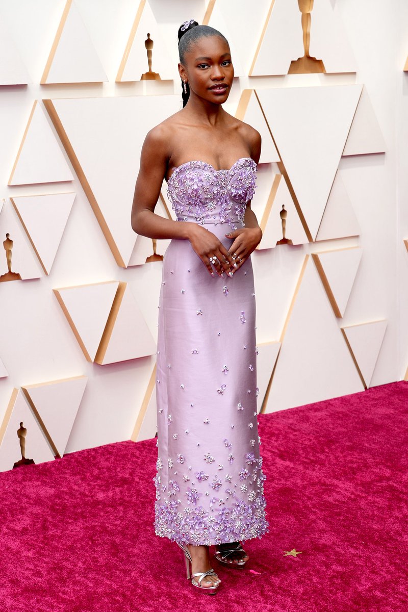 GlamourMagUK's tweet photo. See the best from the #Oscars red carpet so far, as we update throughout the evening 👇
https://t.co/p21oR7V12s https://t.co/0CdLeJH9Lb