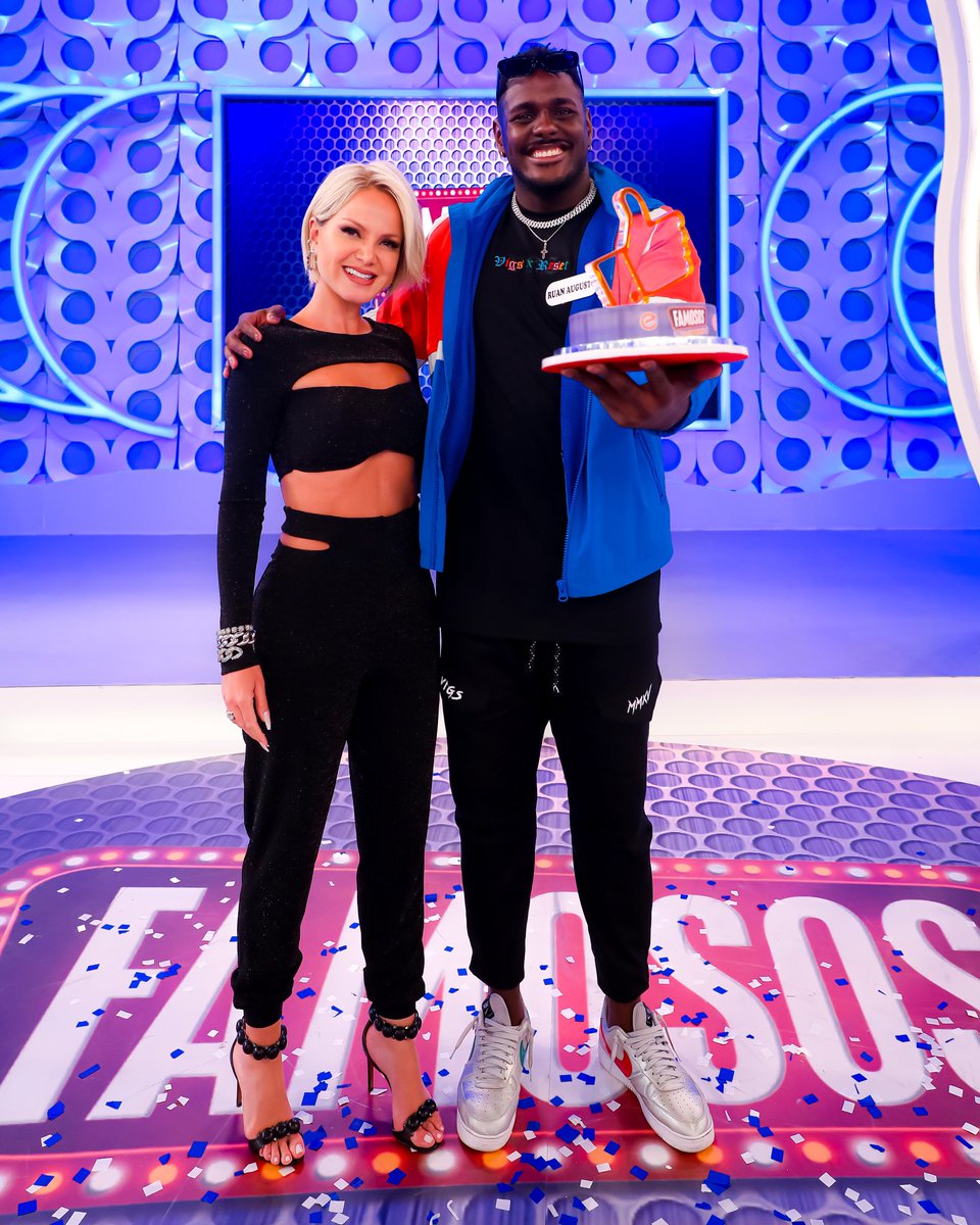 CantorAugustoo's tweet photo. NÓS FOMOS CAMPEÃO 😭😭😭😭
#sbt #proframaeliana #famososdainternet https://t.co/oLQbtRGZJP