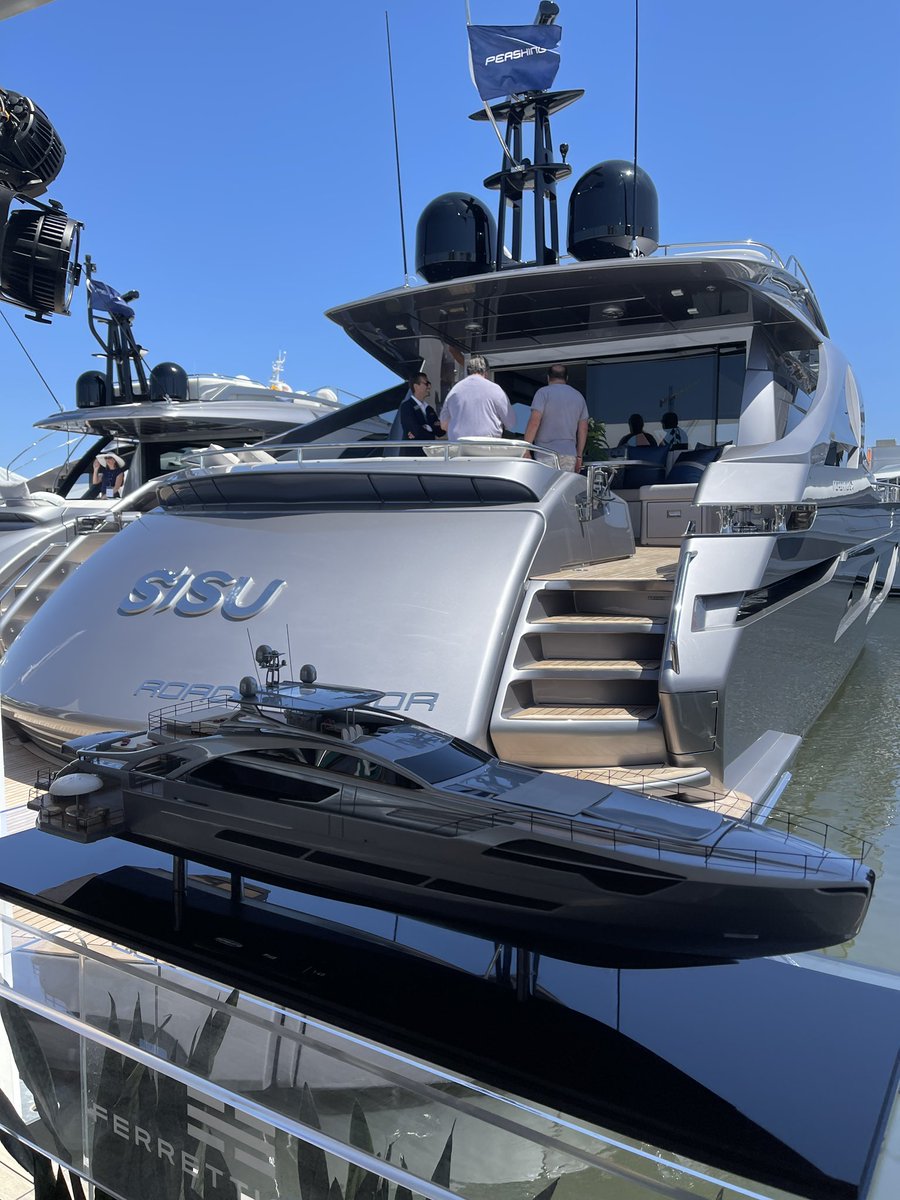 ExecutiveYacht's tweet photo. Day 4 at the Palm Beach International Boat Show.
#sundayvibes #yacht #palmbeach #florida #usa #weekend #luxury #toronto #vancouver #canada #montreal #florida #USA https://t.co/98Bp3zAcYv