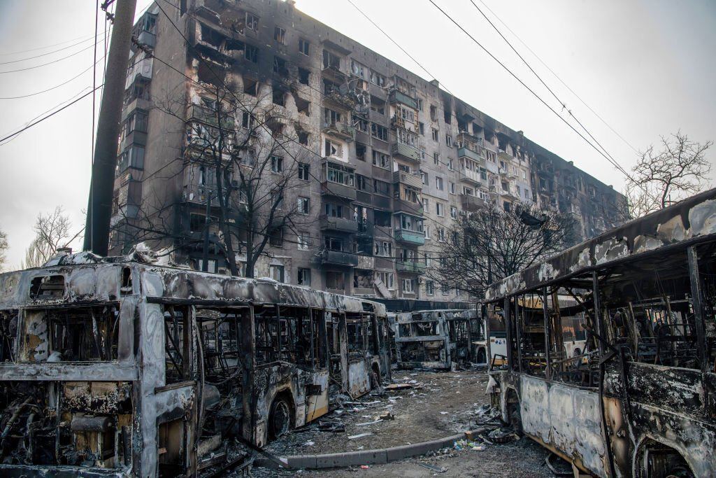 EmmaRincon's tweet photo. Putin "salvando" a Ucrania de los "nazis". https://t.co/SgbGeFbTcb