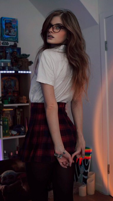 TW Pornstars - Alice Cookie. Pictures and videos from Twitter. Page 4