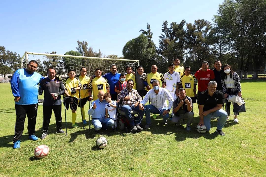 jmendozamarquez's tweet photo. Les deseo mucho éxito a cada uno de los integrantes del Club TorosFA y agradezco al Club Celaya FC, a CODE Guanajuato, a Deporte Sidec Celaya y a Includis Celaya el impulso que le brindan al deporte #celayense. https://t.co/I0Xd27Vseg