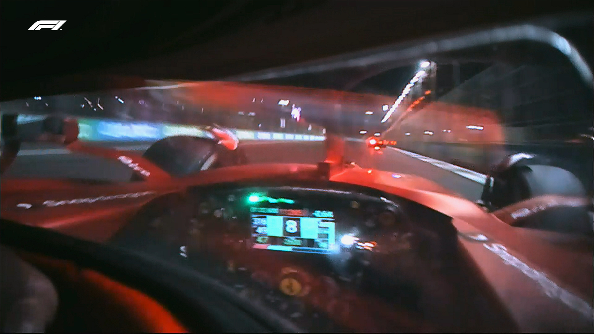 Charles Leclerc na ostatnim okrążeniu Grand Prix Arabii Saudyjskiej