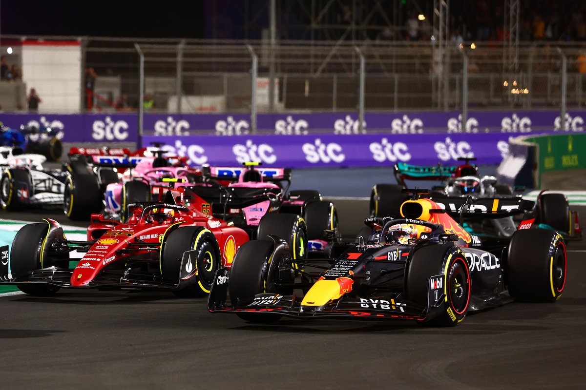 BAM!!! De 1e overwinning van het seizoen is een feit voor <a href="/Max33Verstappen/">Max Verstappen</a> 🏆🔥 #F1 #SaudiArabianGP